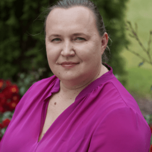 VICTORIA MENSCH_team